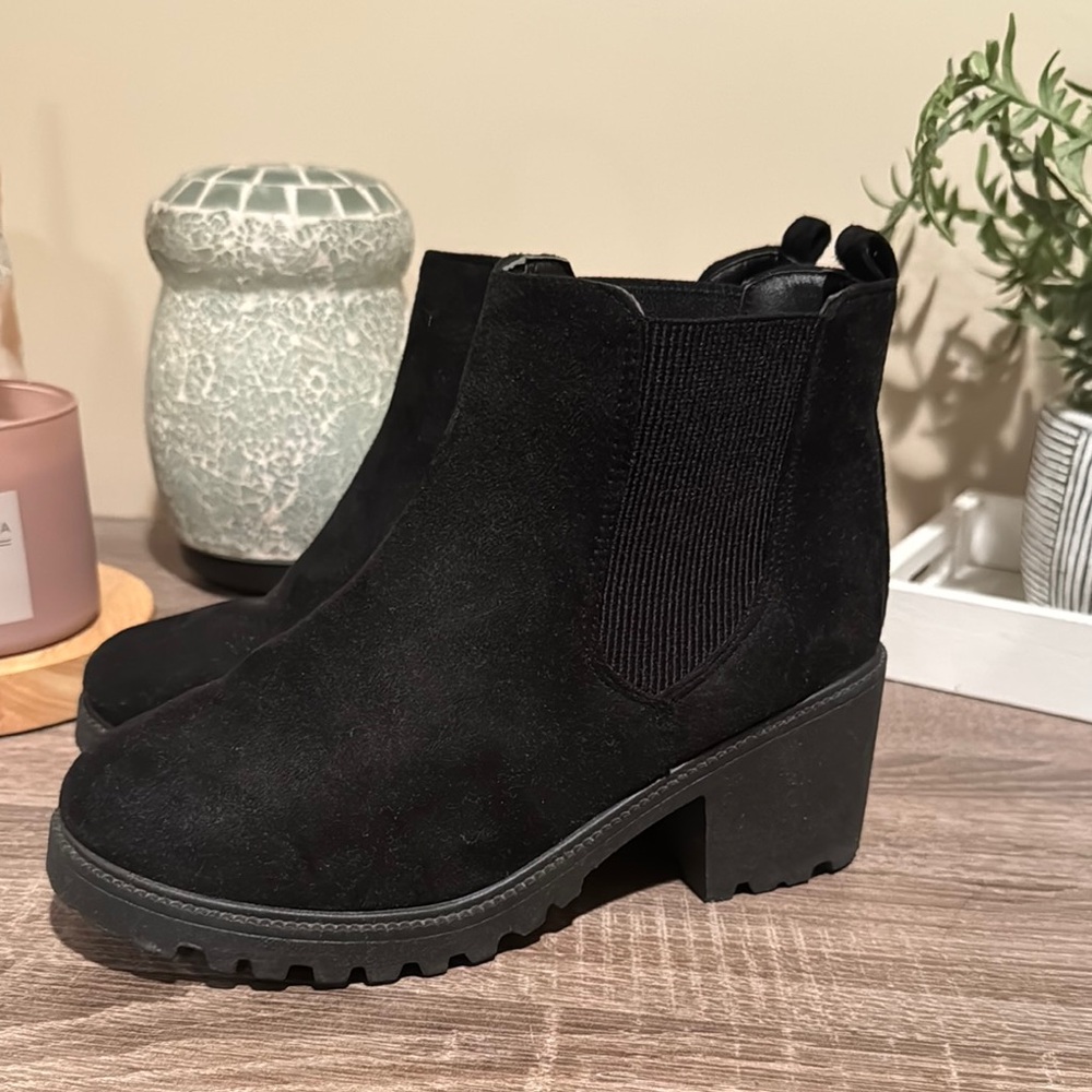 Trendy Boutique Black Ankle Boots with Chic Style